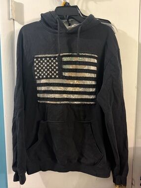 Buck Wear Medium Camo Hoodie